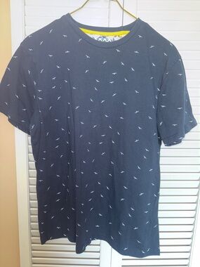 Men's Demin & Flower Navy Short-Sleeve Tee with Subtle Bird Print